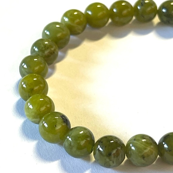 Natural Jade Bracelet Green Jade Round Beaded Stretchy Bracelet Crystal - Picture 3 of 6